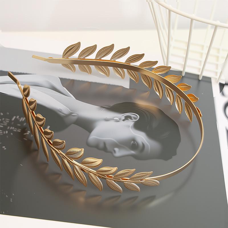 【B】طوق رأس بتصميم أوراق ذهبية  - مراجعة Event Suppliers وسعره